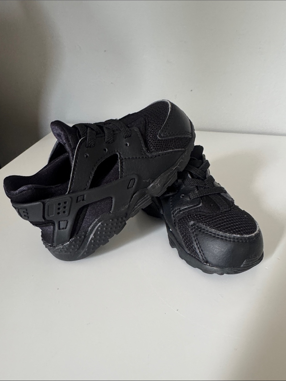 Nike Black Baby Toddler Huaraches EUC 7c